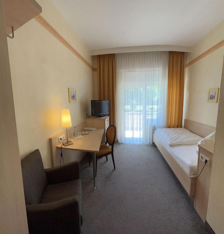 Kurhotel Haus Am Park Erwitte ภายนอก รูปภาพ